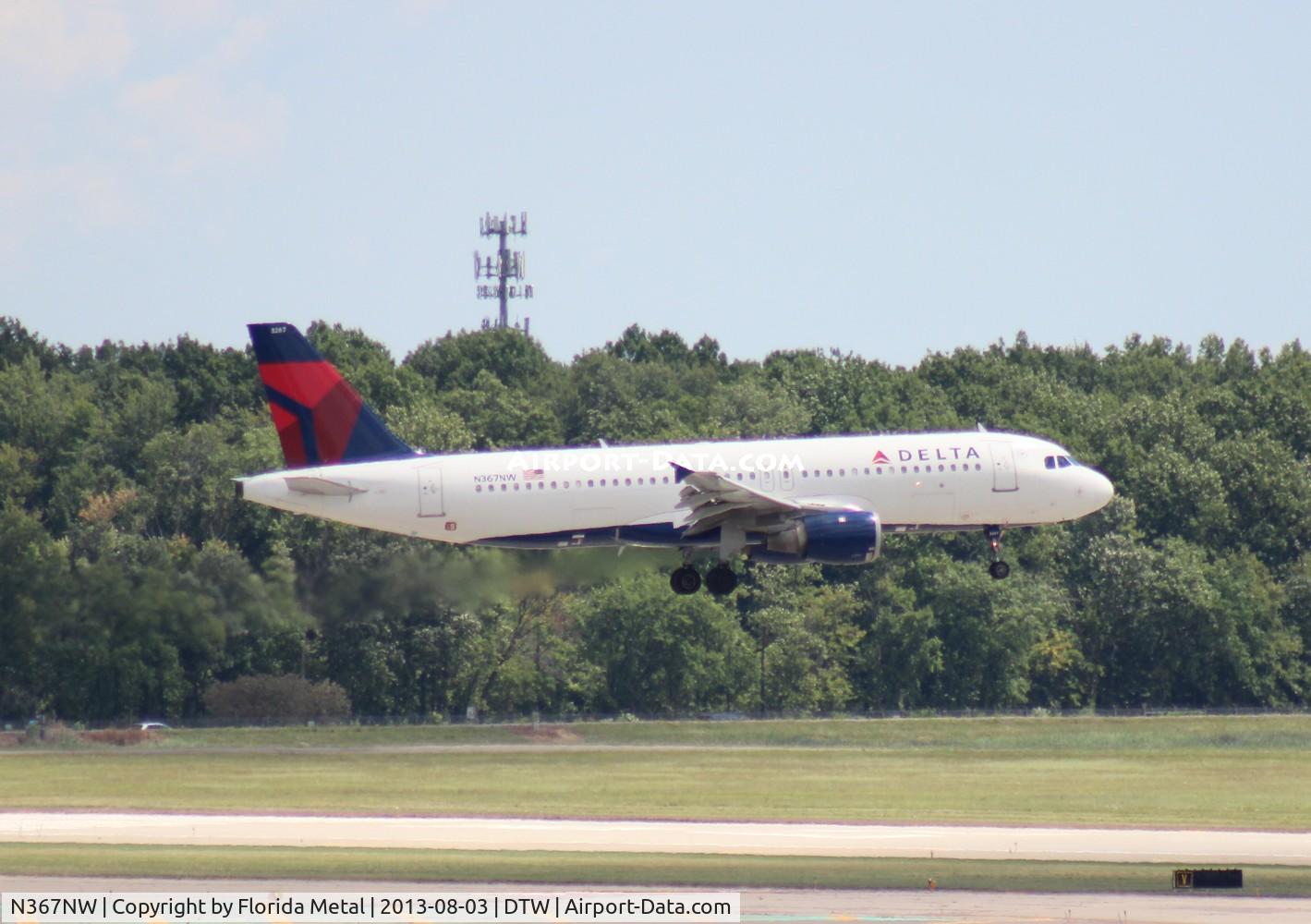 N367NW, 1999 Airbus A320-212 C/N 0988, Delta A320