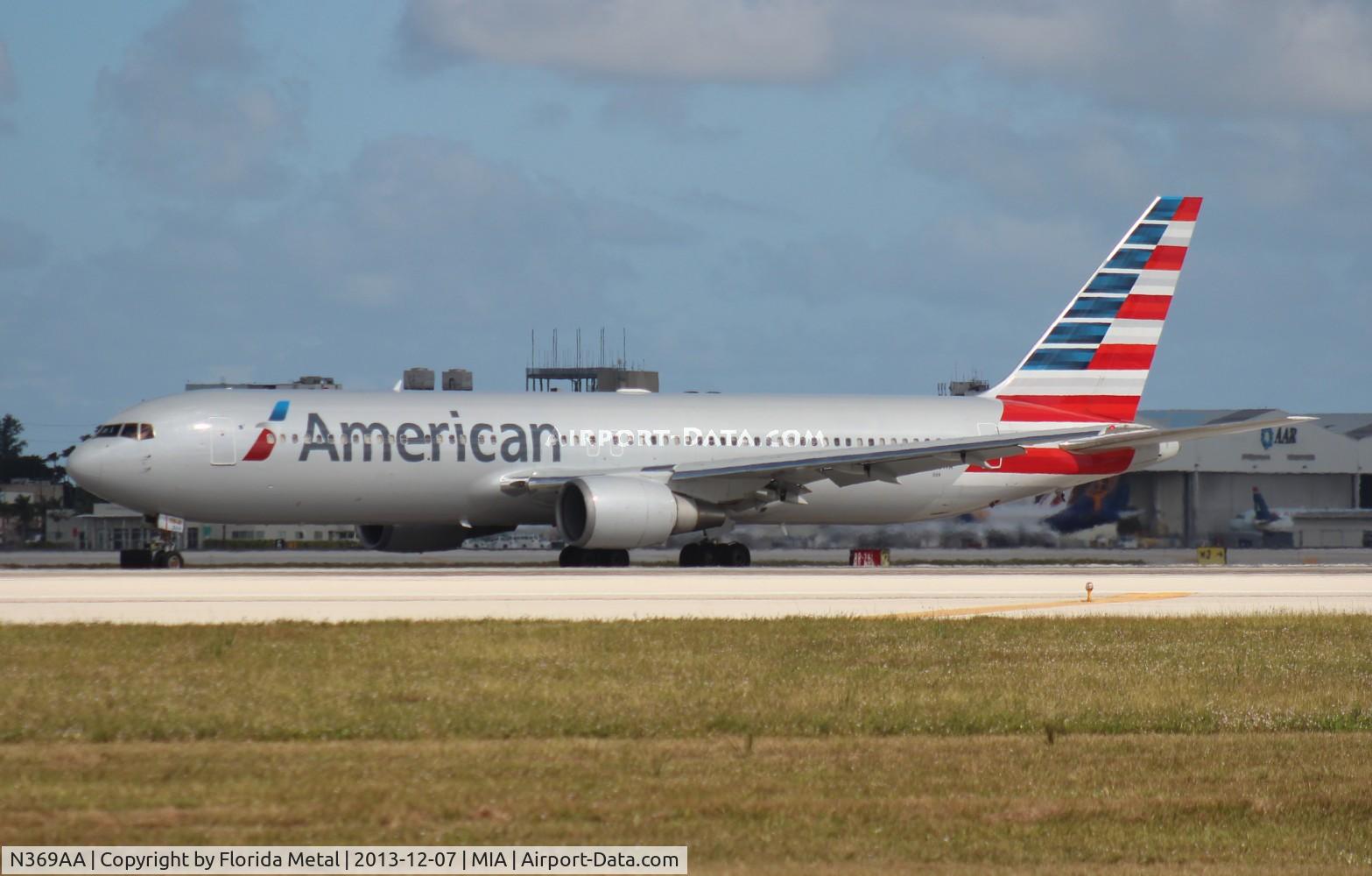 N369AA, 1992 Boeing 767-323 C/N 25196, American 767-300