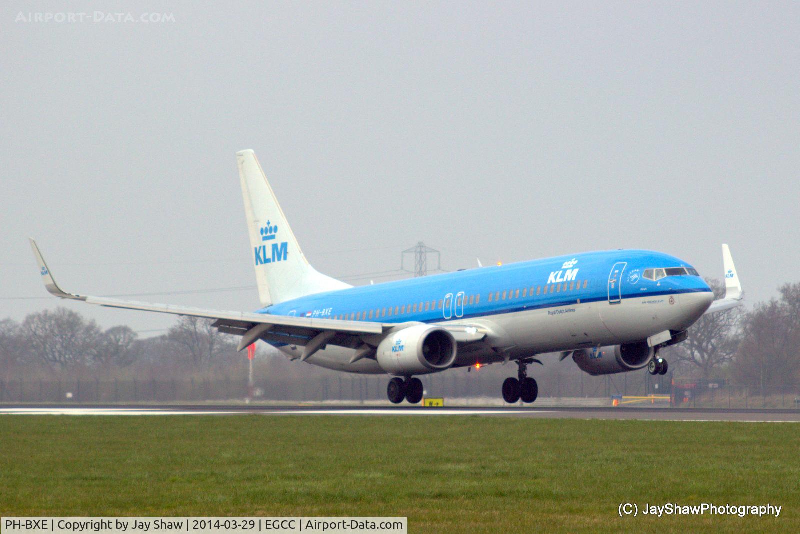 PH-BXE, 2000 Boeing 737-8K2 C/N 29595, Early Morning Arrival 05R Manchester EGCC