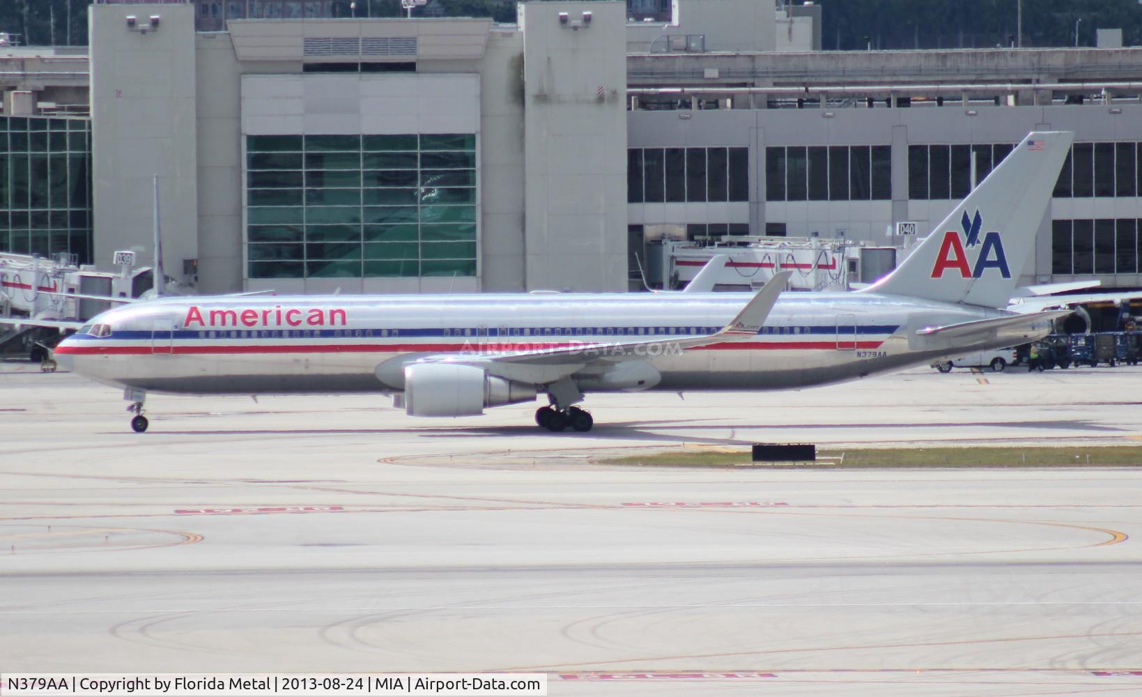 N379AA, 1993 Boeing 767-323/ER C/N 25448, American 767-300