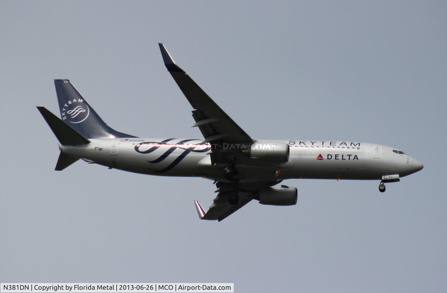 N381DN, 1999 Boeing 737-832 C/N 30350, Delta 737-800 Skyteam