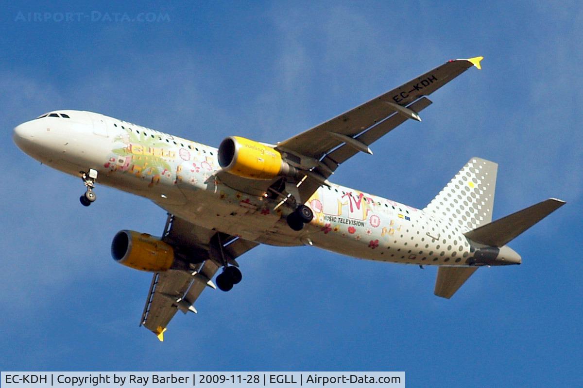 EC-KDH, 2007 Airbus A320-214 C/N 3083, Airbus A320-214 [3083] (Vueling Airlines) Home~G 28/11/2009. On approach 27R.