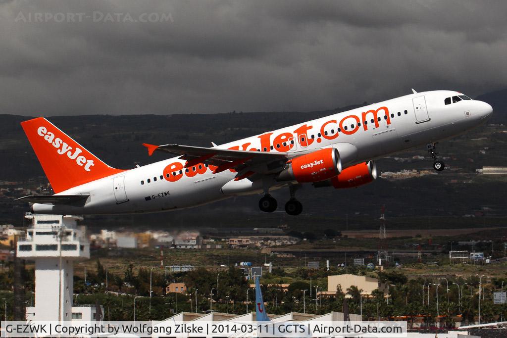 G-EZWK, 2013 Airbus A320-214 C/N 5688, visitor