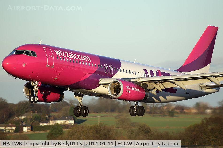 HA-LWK, 2011 Airbus A320-232 C/N 4716, London Luton - Wizz Air