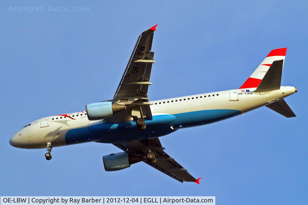 OE-LBW, 2001 Airbus A320-214 C/N 1678, Airbus A320-214 [1678] (Austrian Airlines) Home~G 04/12/2012. On approach 27R.