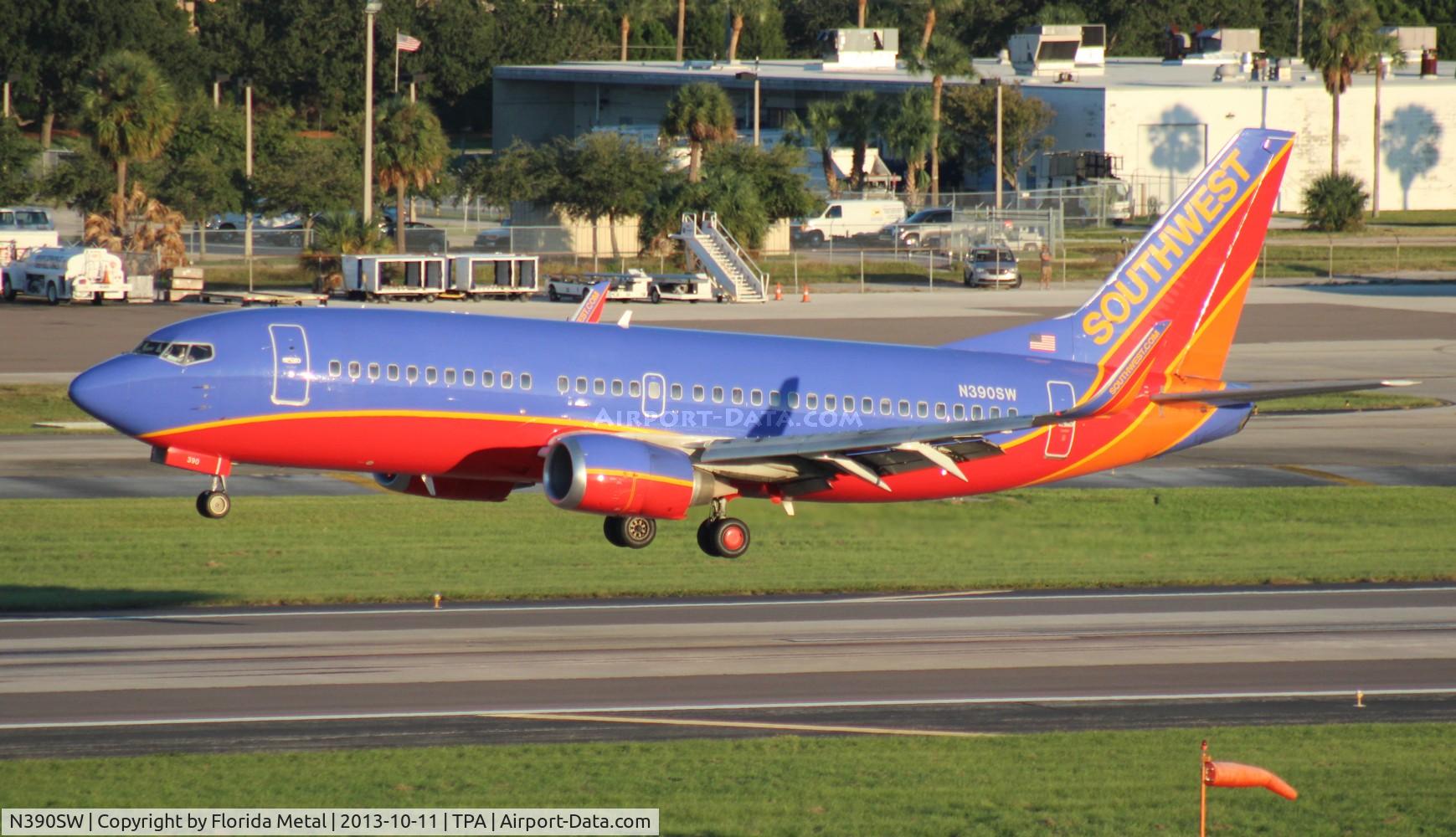 N390SW, 1994 Boeing 737-3H4 C/N 26593, Southwest 737-300