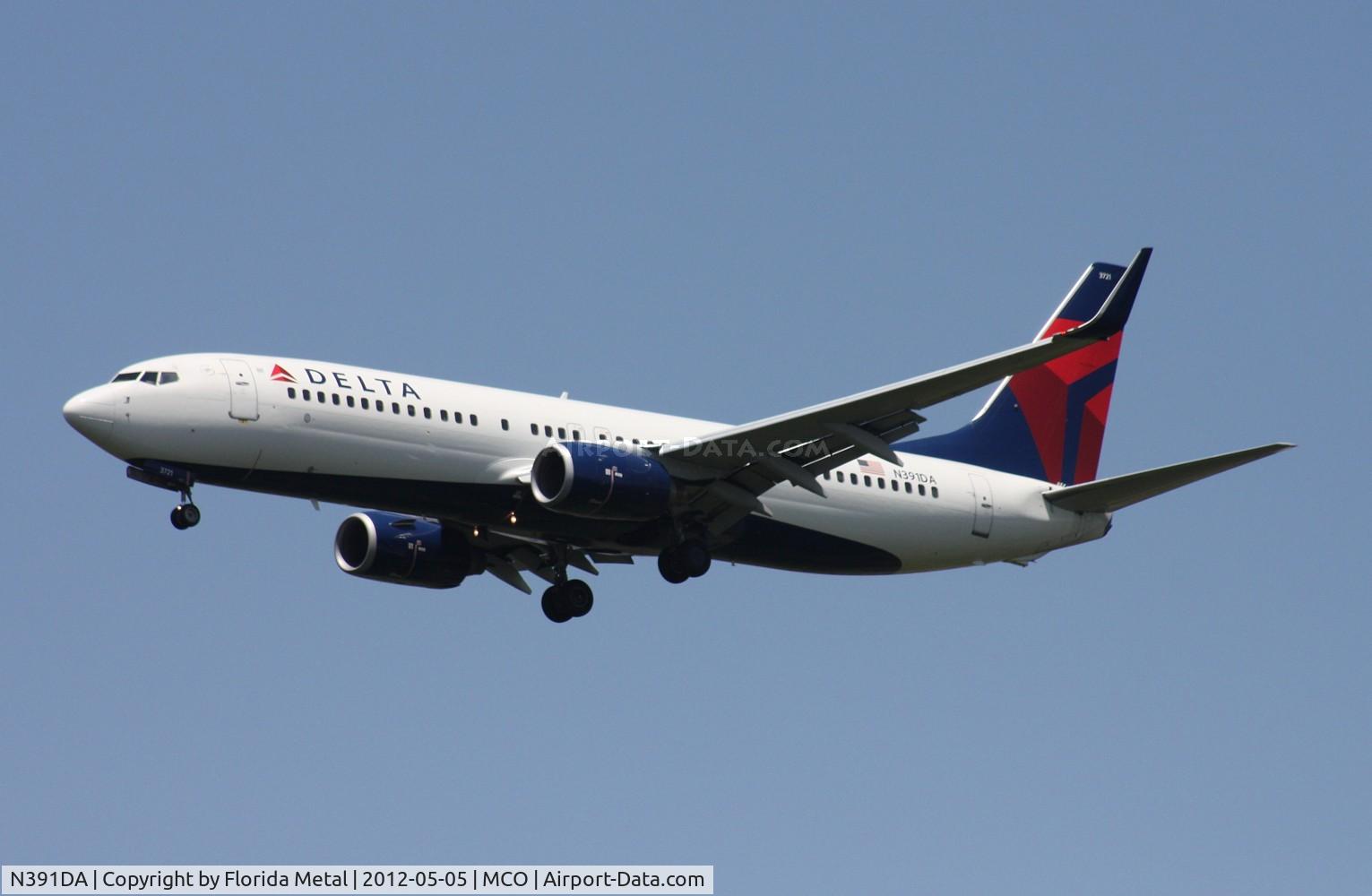 N391DA, 2000 Boeing 737-832 C/N 30560, Delta 737-800