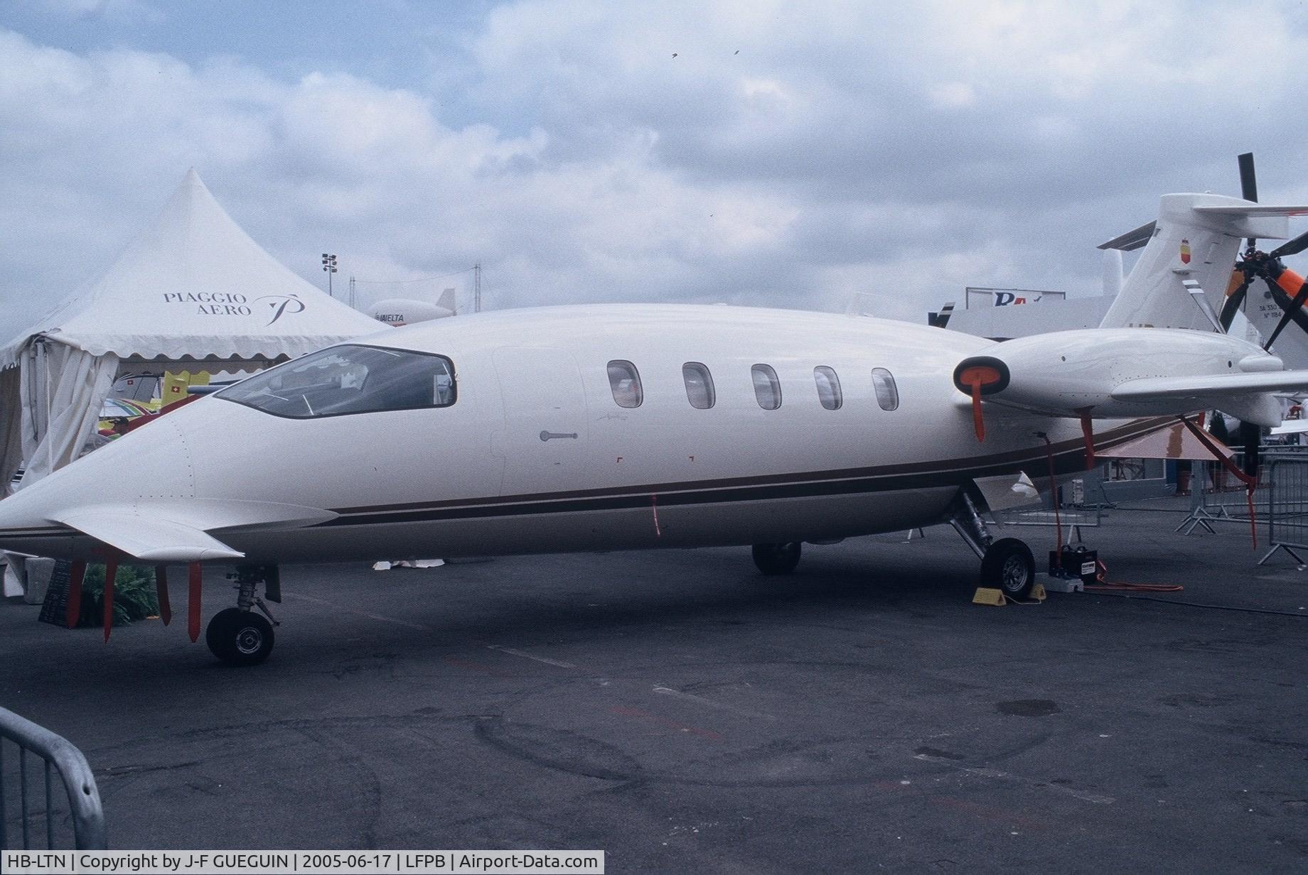 HB-LTN, 2003 Piaggio P-180 Avanti C/N 1066, On display at Paris-Le Bourget 2005 airshow.