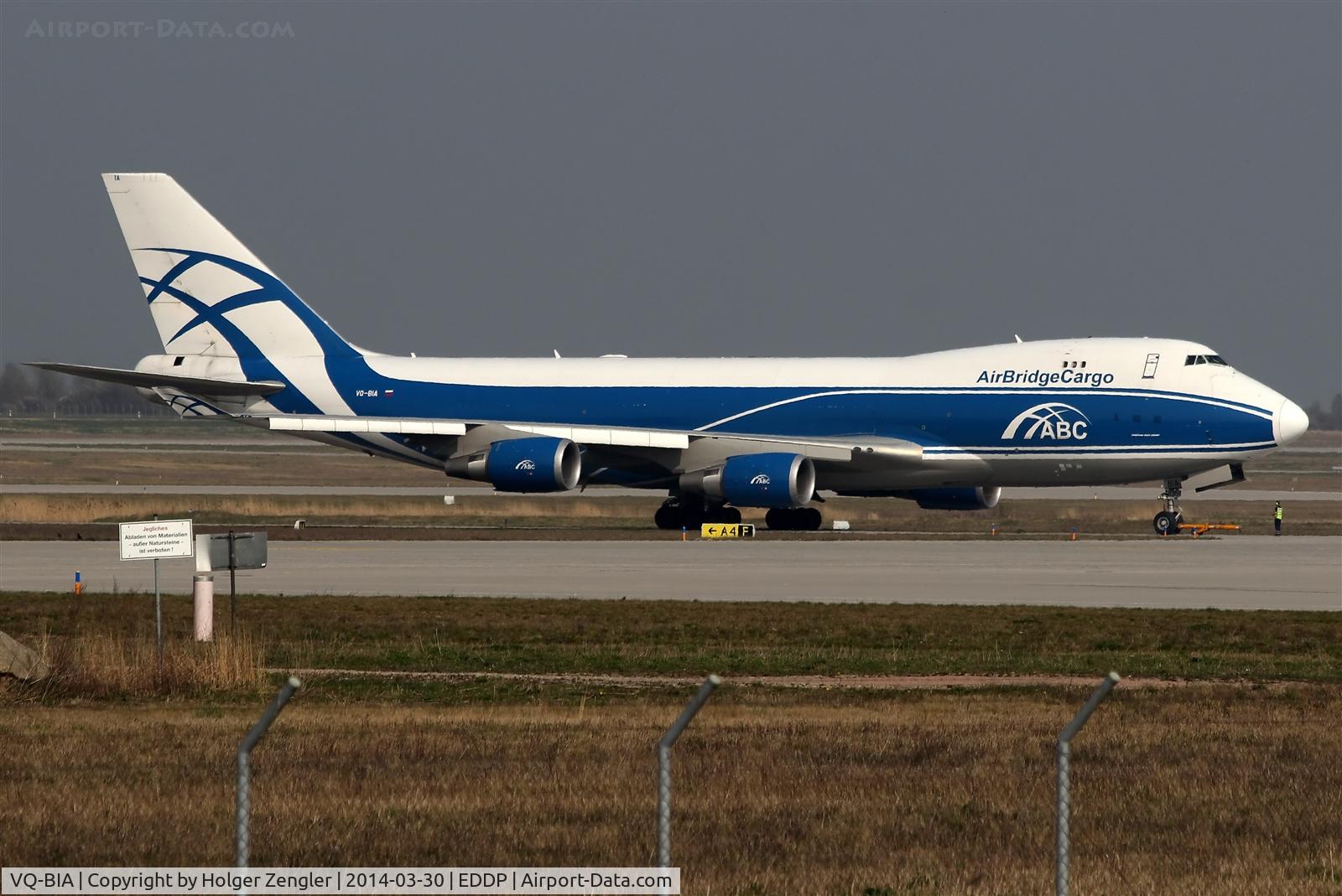 VQ-BIA, 2009 Boeing 747-4KZF (SCD) C/N 36785, On taxi to apron 3....