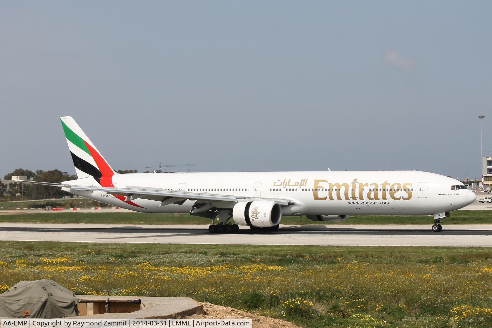 A6-EMP, 2001 Boeing 777-31H C/N 29395, B777 A6-EMP Emirates Airlines.