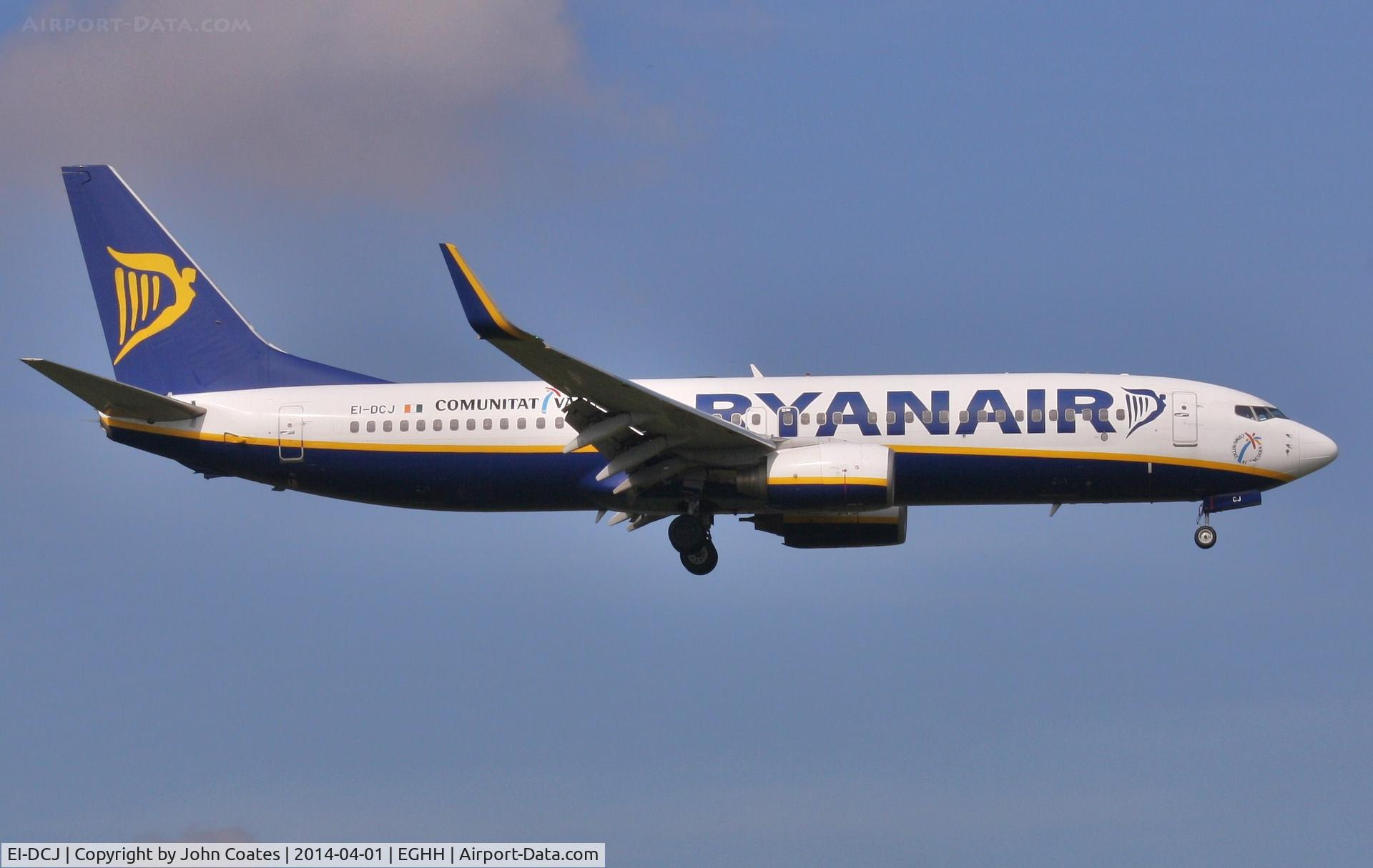 EI-DCJ, 2004 Boeing 737-8AS C/N 33564, First based a/c of new season