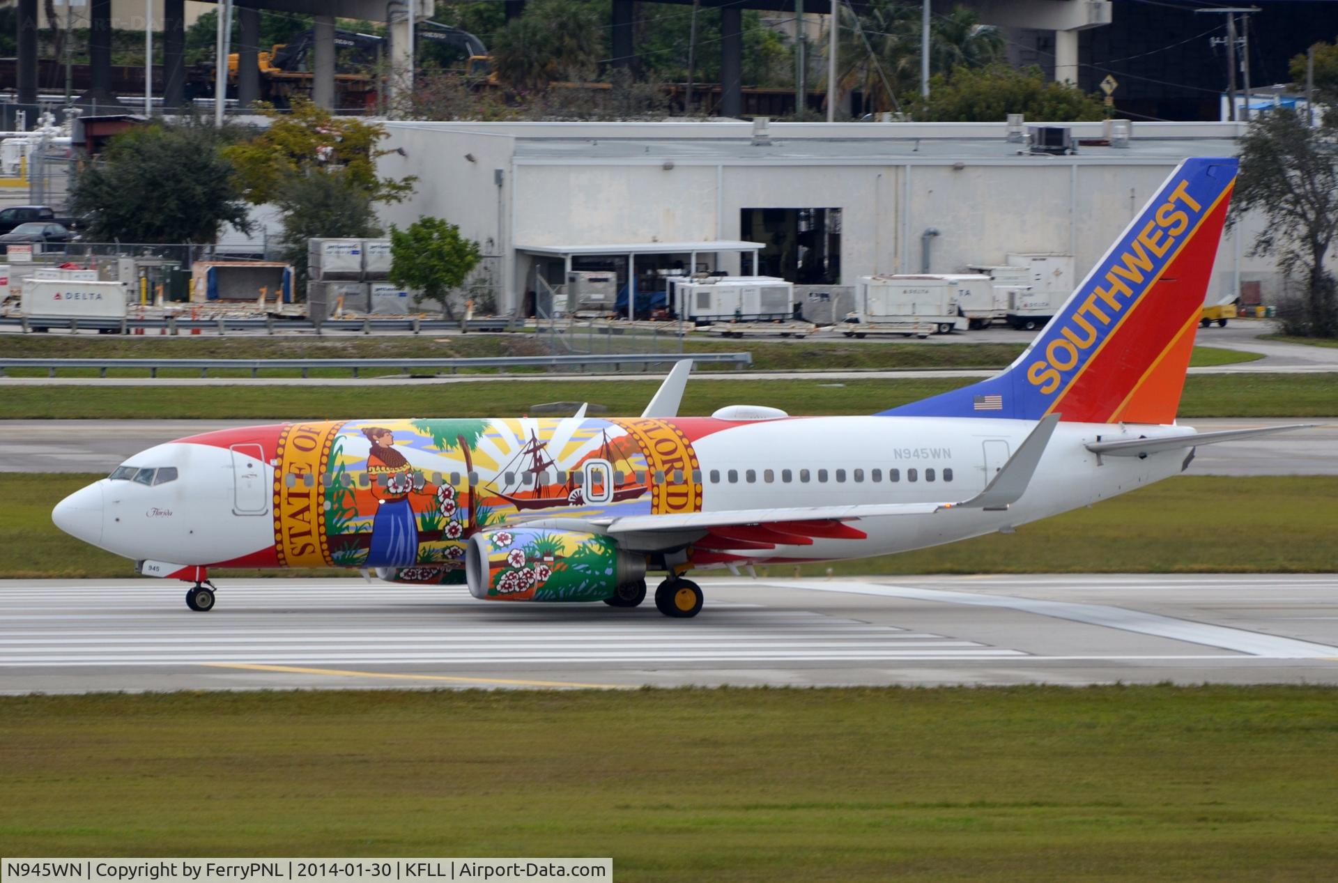N945WN, 2010 Boeing 737-7H4 C/N 36660, Florida 0ne for take-off