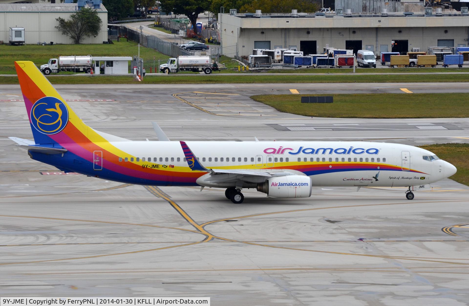 9Y-JME, 2003 Boeing 737-86J C/N 32919, Air Jamaica B738 taxying out