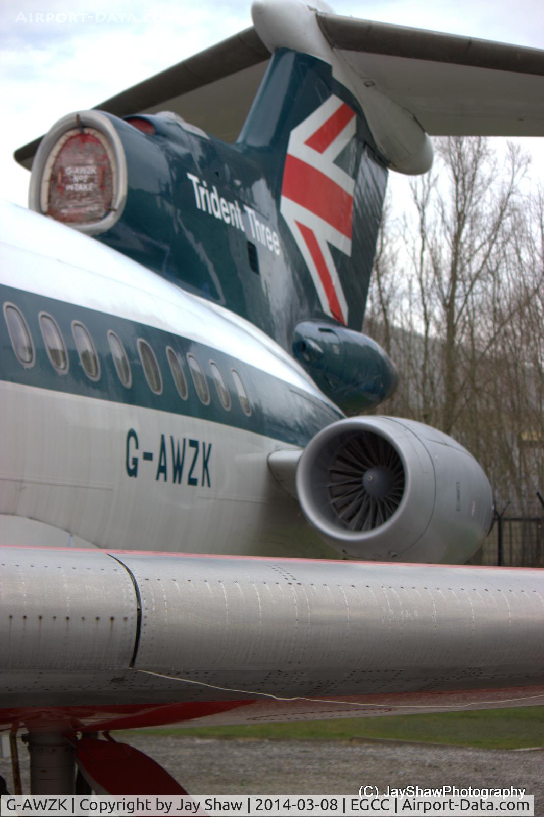 G-AWZK, 1971 Hawker Siddeley HS-121 Trident 3B-101 C/N 2312, Close up of Trident engines and tail EGCC