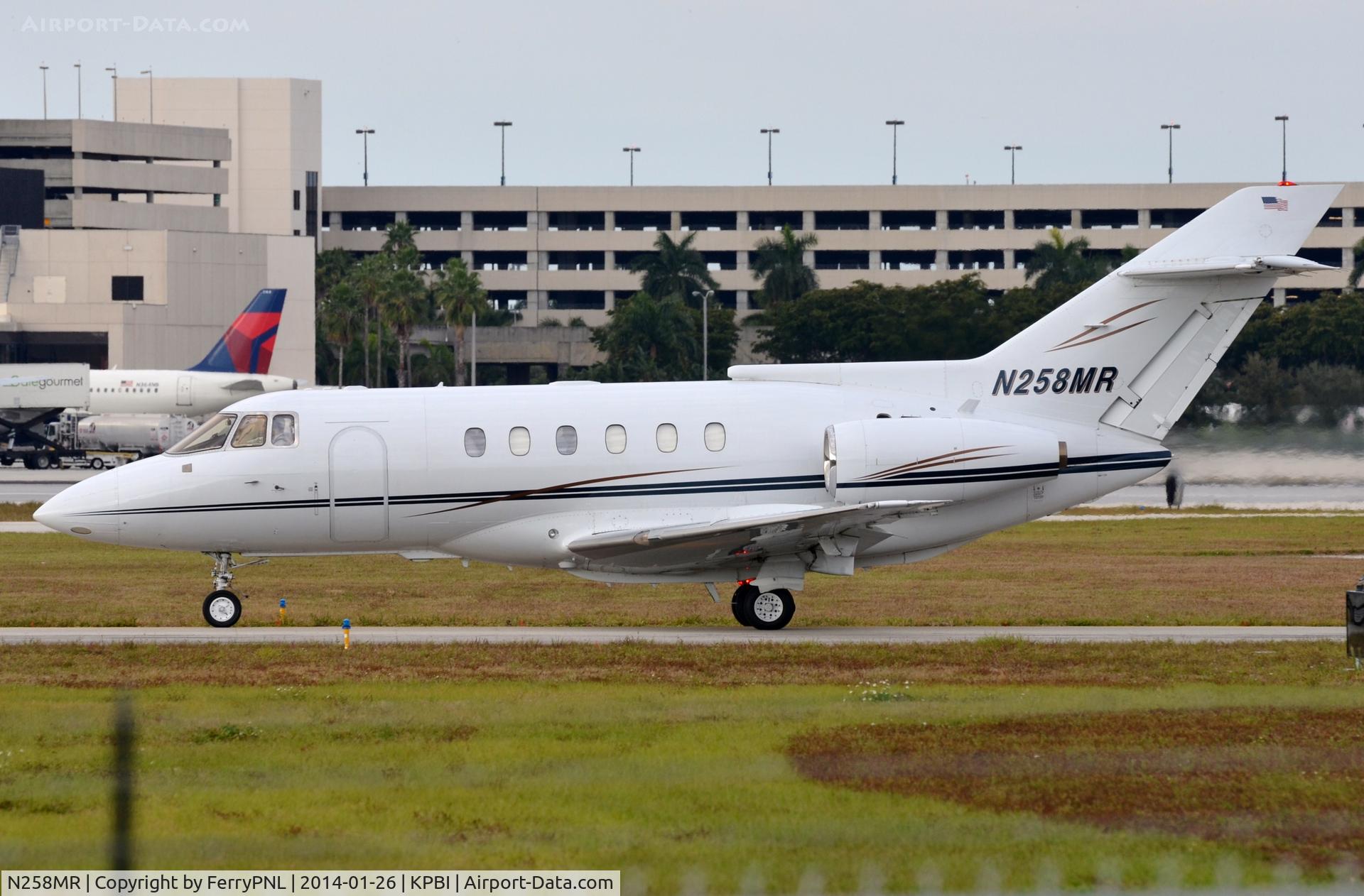 N258MR, 1994 Raytheon Hawker 800 C/N 258258, East Coast Jets Inc Hawker 800B