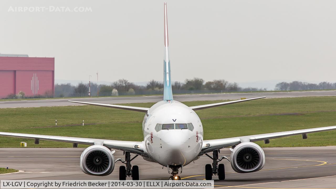 LX-LGV, 2013 Boeing 737-8C9 C/N 41190, taxying to the gate at LUX