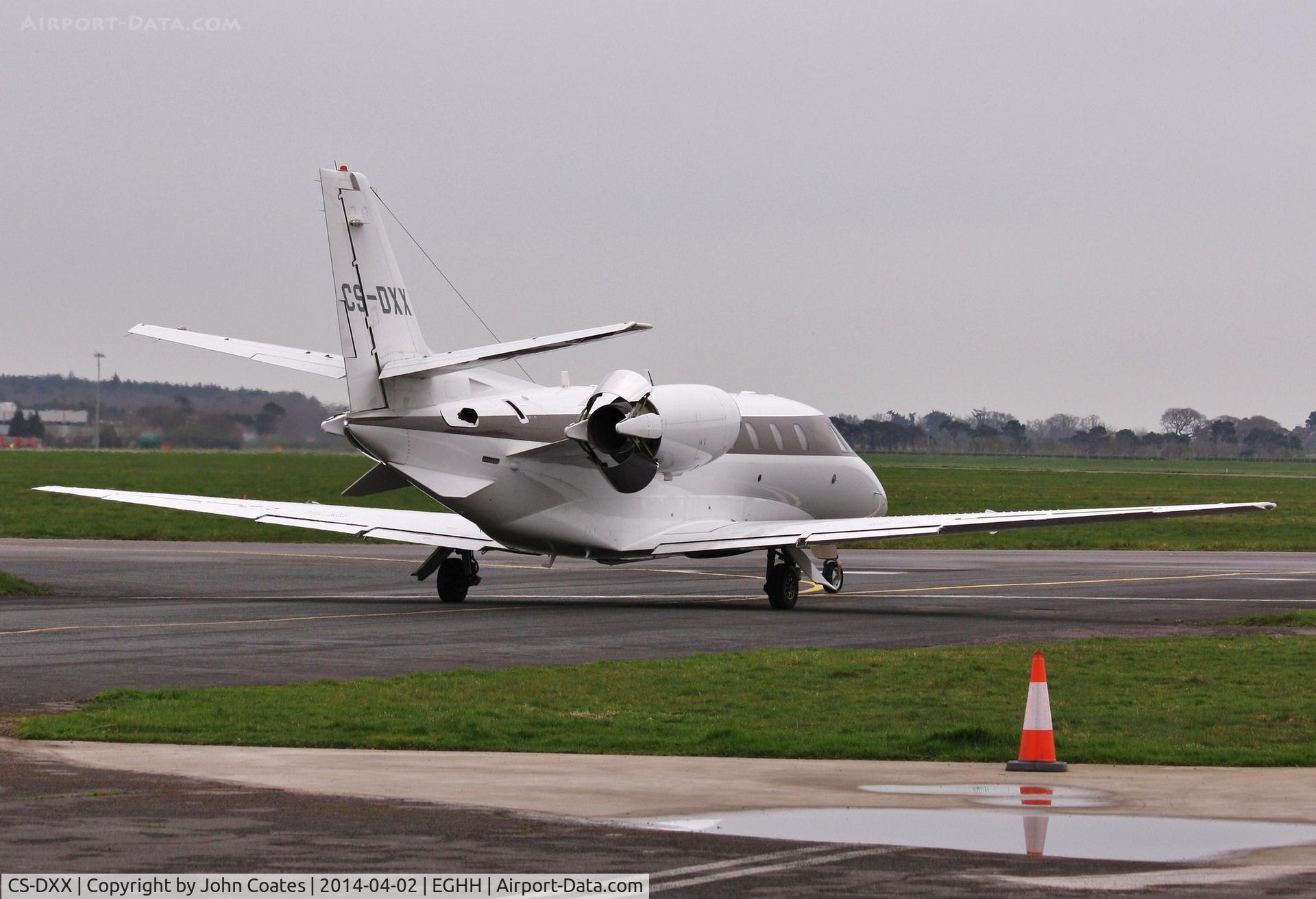 CS-DXX, 2008 Cessna 560XL Citation XLS C/N 560-5789, Wave of the air brakes