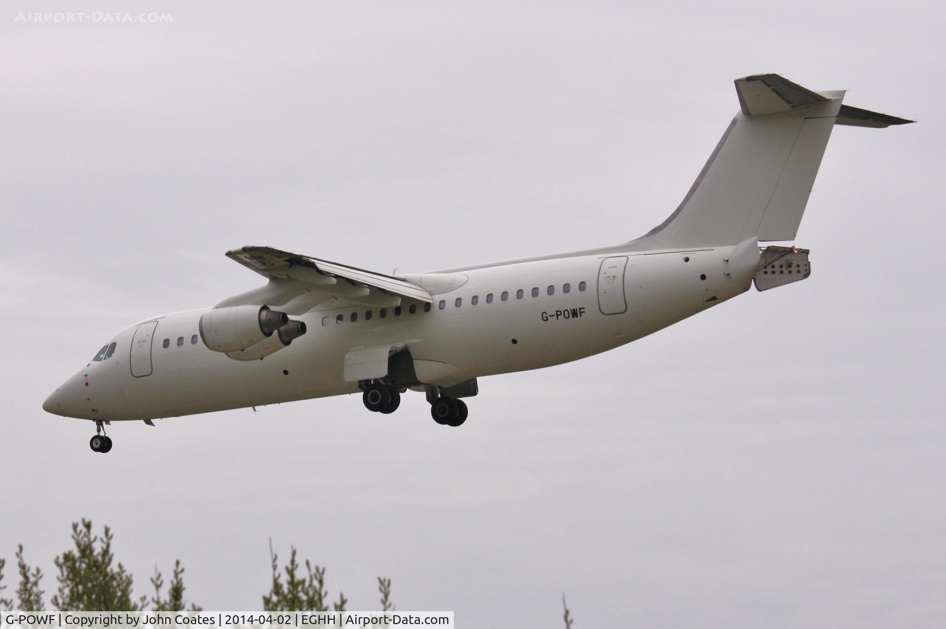 G-POWF, 2000 British Aerospace Avro 146-RJ100 C/N E3373, Arriving 08