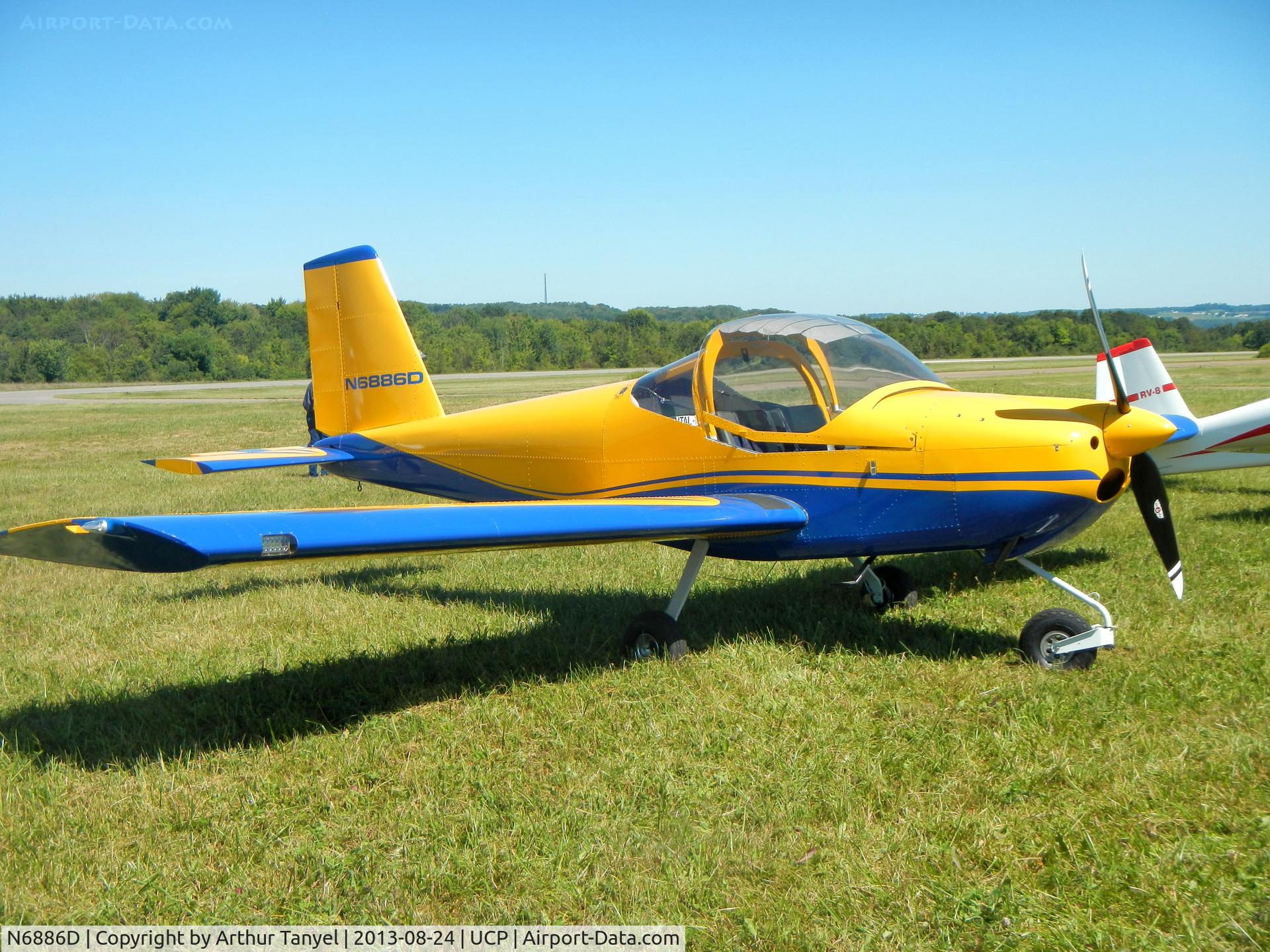 N6886D, Vans RV-12 C/N 120031, On display @ UCP Wheels and Wings Airshow