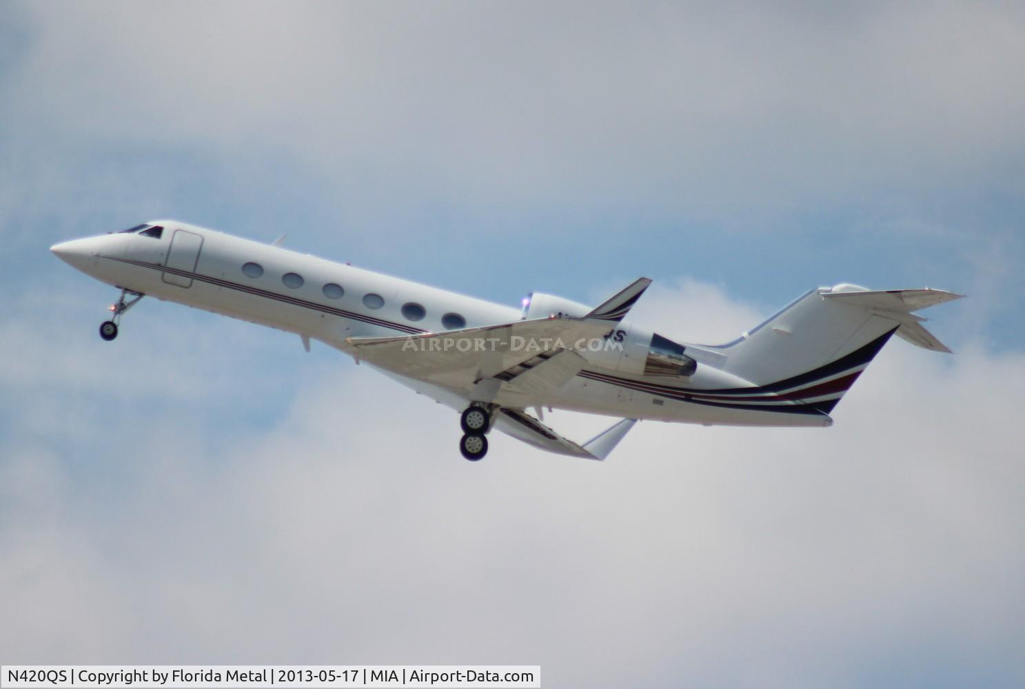 N420QS, 1997 Gulfstream Aerospace G-IV C/N 1320, Net Jets G-IV