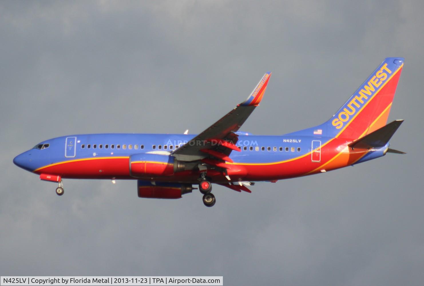N425LV, 2002 Boeing 737-7H4 C/N 29829, Southwest 737-700