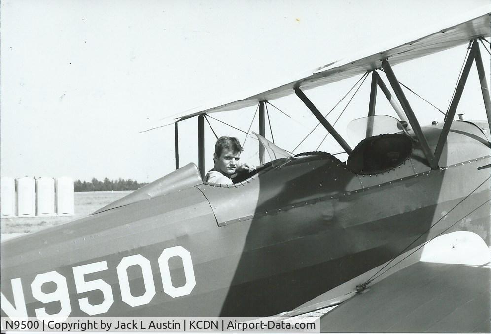 N9500, 1928 Waco ASO C/N 26, Bryan Austin in cockpit