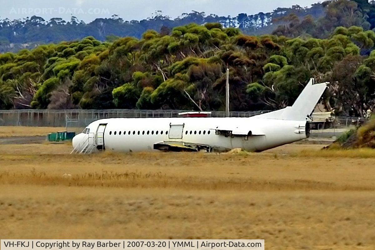 VH-FKJ, 1982 Fokker F.28-4000 Fellowship C/N 11186, Fokker F-28-4000 Fellowship [11186] (Fire Service) Melbourne International~VH 20/03/2007