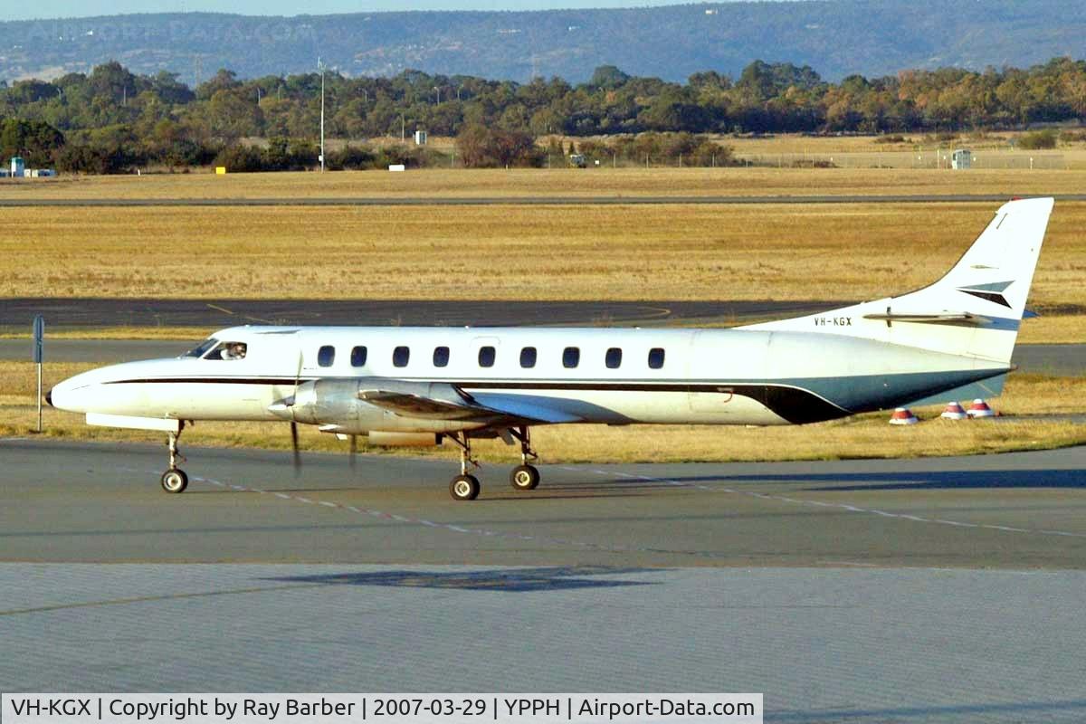 VH-KGX, 1980 Swearingen SA-226TC Merlin II C/N TC-326, Swearingen SA.226TC Metro II [TC-326] (Casair) Perth Int'l~VH 29/03/2007