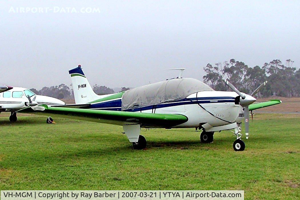 VH-MGM, 1974 Beech A36 Bonanza 36 C/N E-584, Beech A36 Bonanza 36 [E-584] Tyabb~VH 21/03/2007