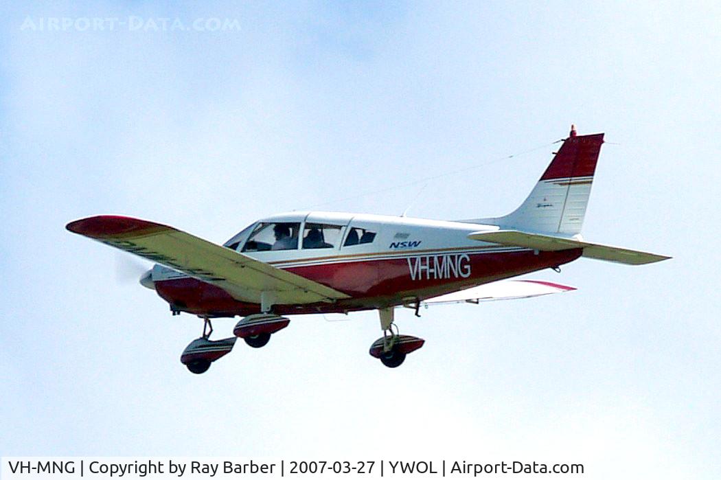 VH-MNG, 1972 Piper PA-28-180 C/N 28-7305204, Piper PA-28-180 Cherokee [28-7305204] Illawara-Wollongong~VH 27/03/2007