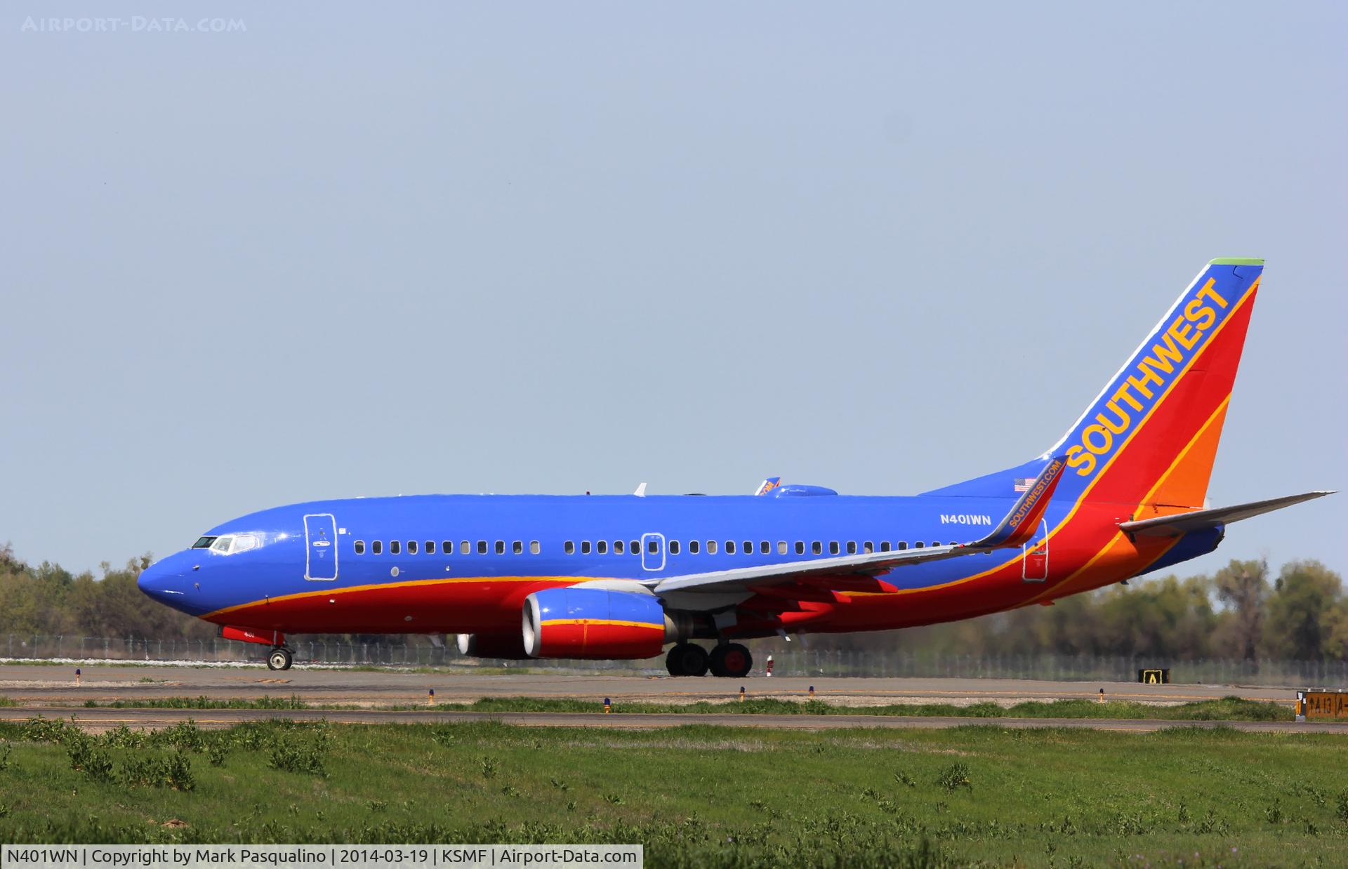 N401WN, 2001 Boeing 737-7H4 C/N 29813, Boeing 737-700
