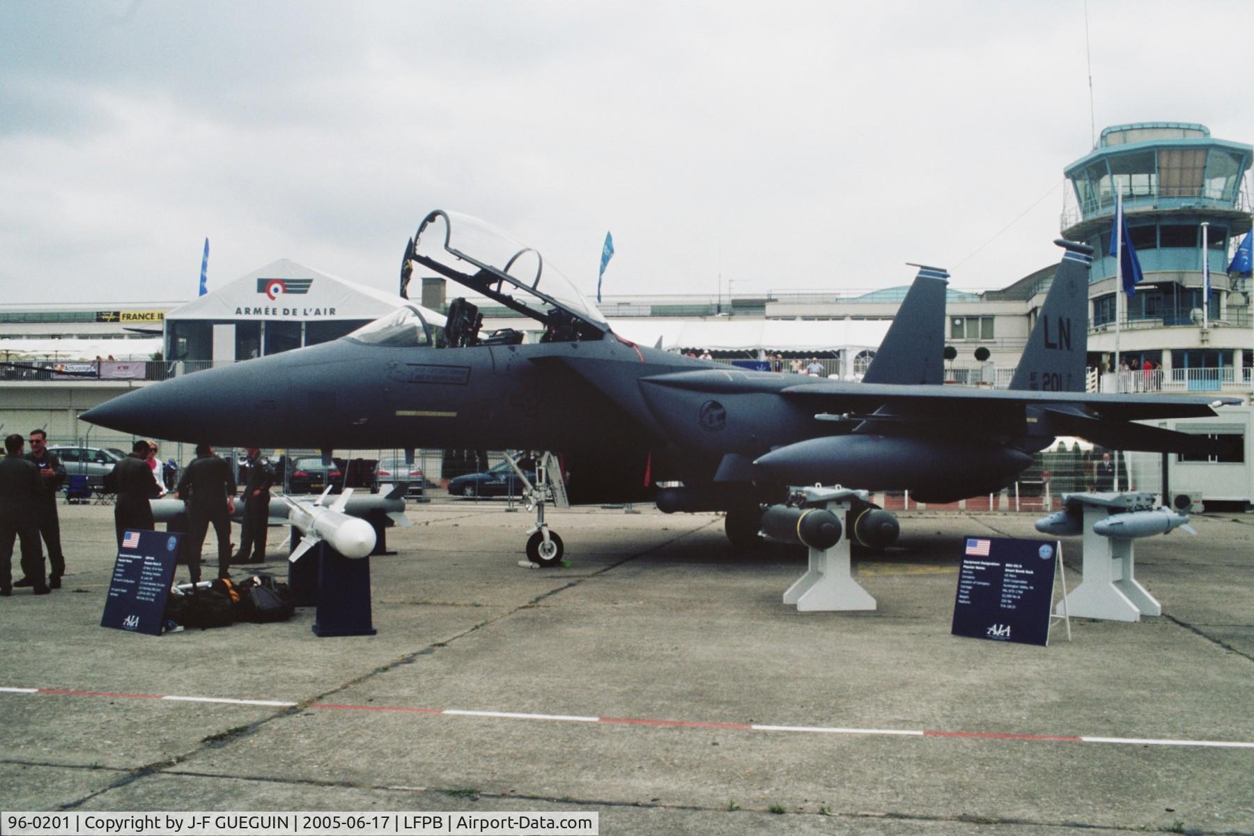 96-0201, 1996 McDonnell Douglas F-15E Strike Eagle C/N 1331/E211, On display at Paris-Le Bourget 2005 airshow.