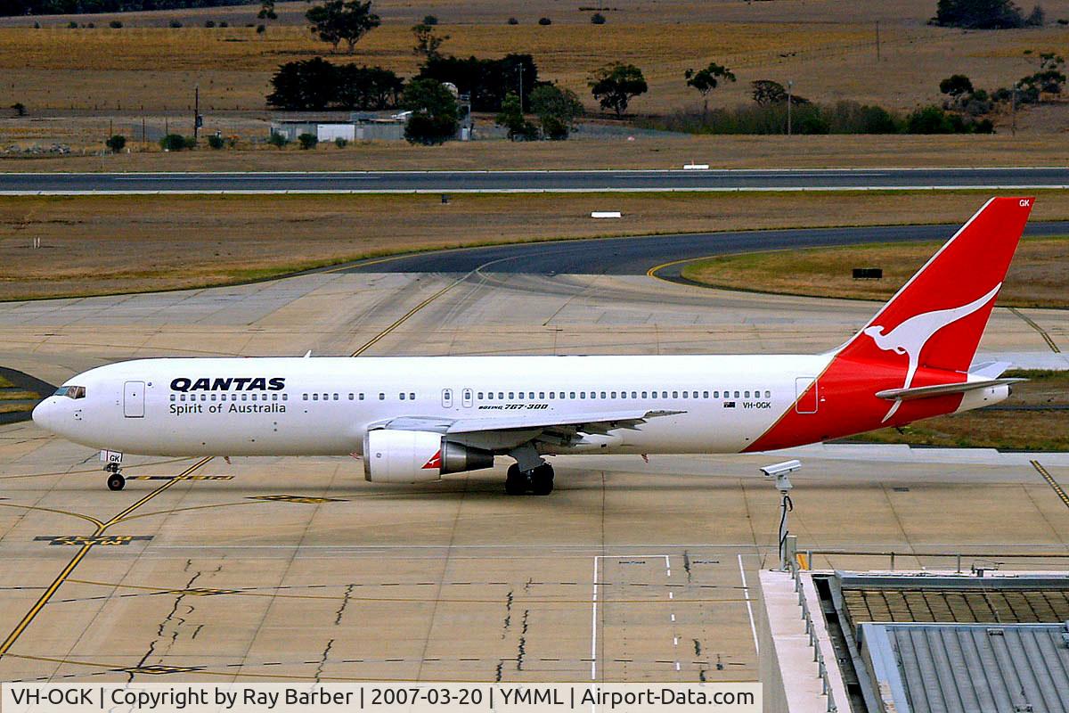 VH-OGK, 1991 Boeing 767-338 C/N 25316, Boeing 767-338ER [25316] (QANTAS] Melbourne International~VH 20/03/2007