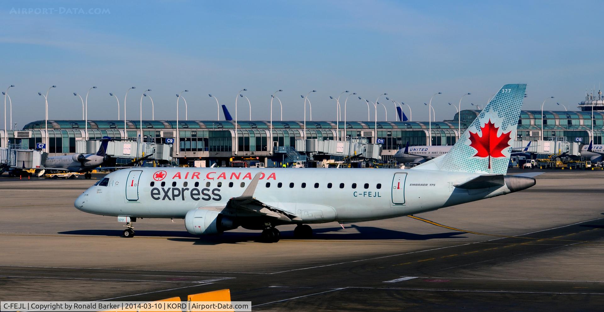 C-FEJL, 2005 Embraer 175SU (ERJ-170-200SU) C/N 17000095, Taxi Chicago