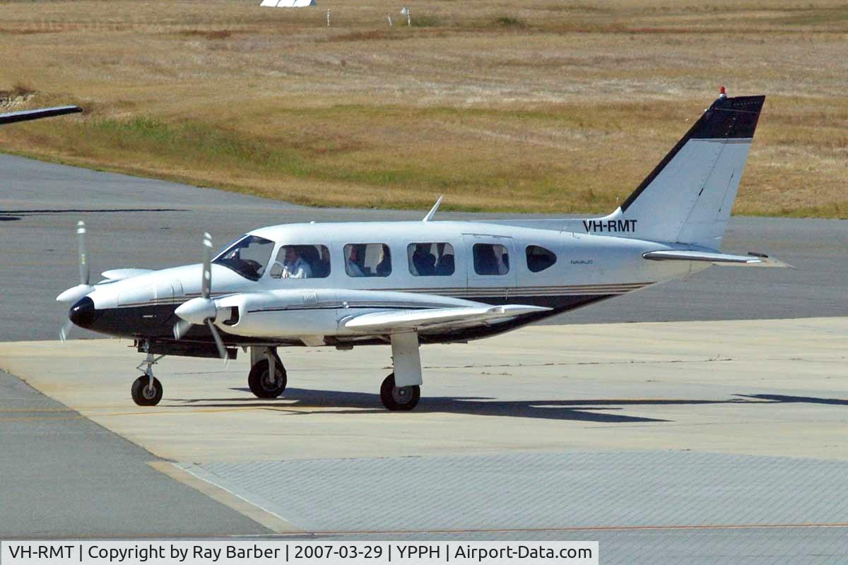 VH-RMT, 1974 Piper PA-31-310 Navajo Navajo C/N 31-7401216, Piper PA-31-310 Turbo Navajo B [31-7401216] (Complete Aviation Services) Perth Int'l~VH 29/03/2007