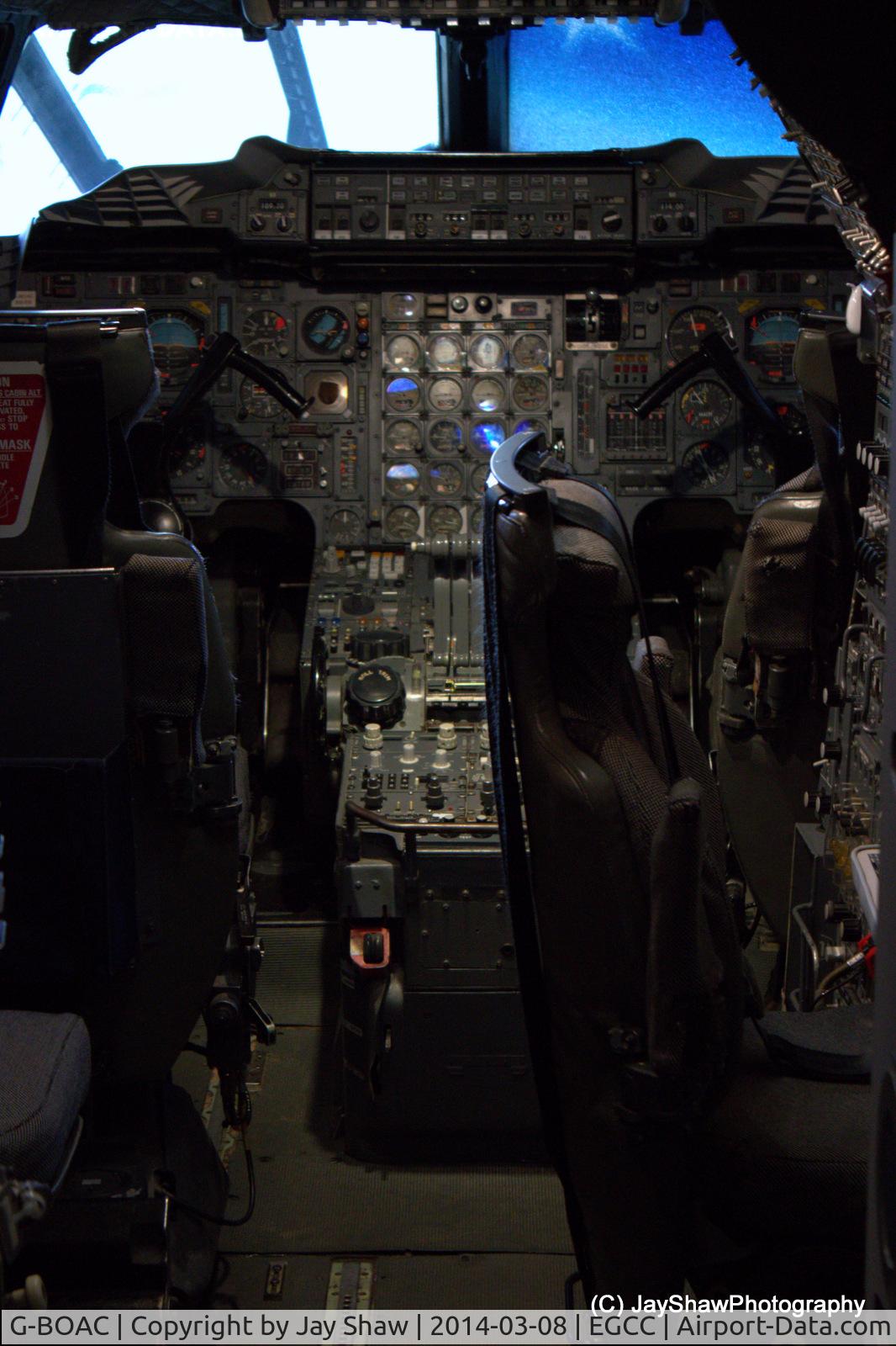 G-BOAC, 1975 Aerospatiale-BAC Concorde 1-102 C/N 100-004, Flight deck of G-boac