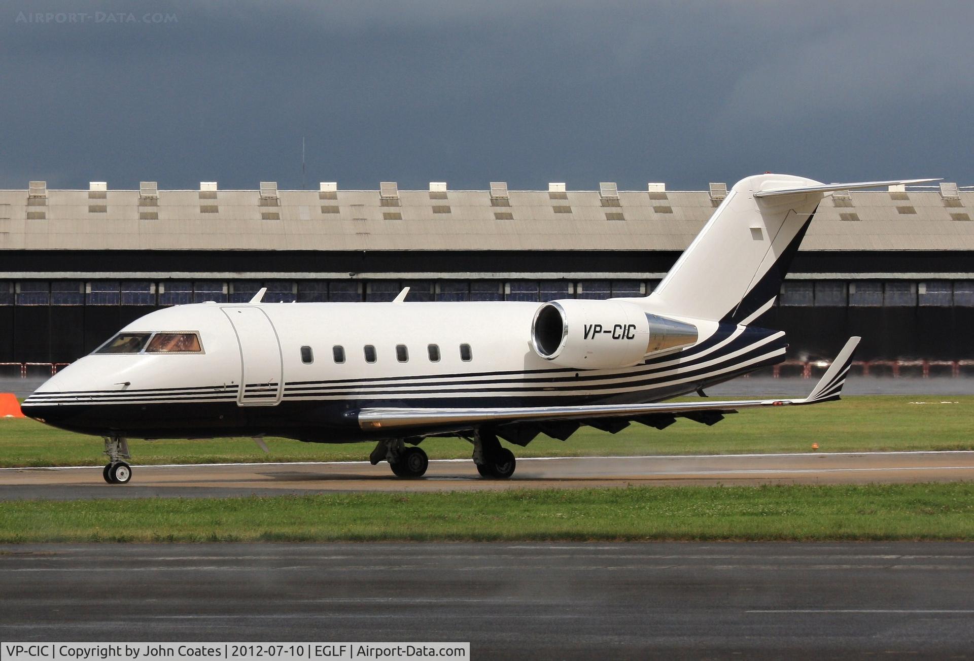 VP-CIC, 1987 Canadair Challenger 601-3A (CL-600-2B16) C/N 5011, Departing
