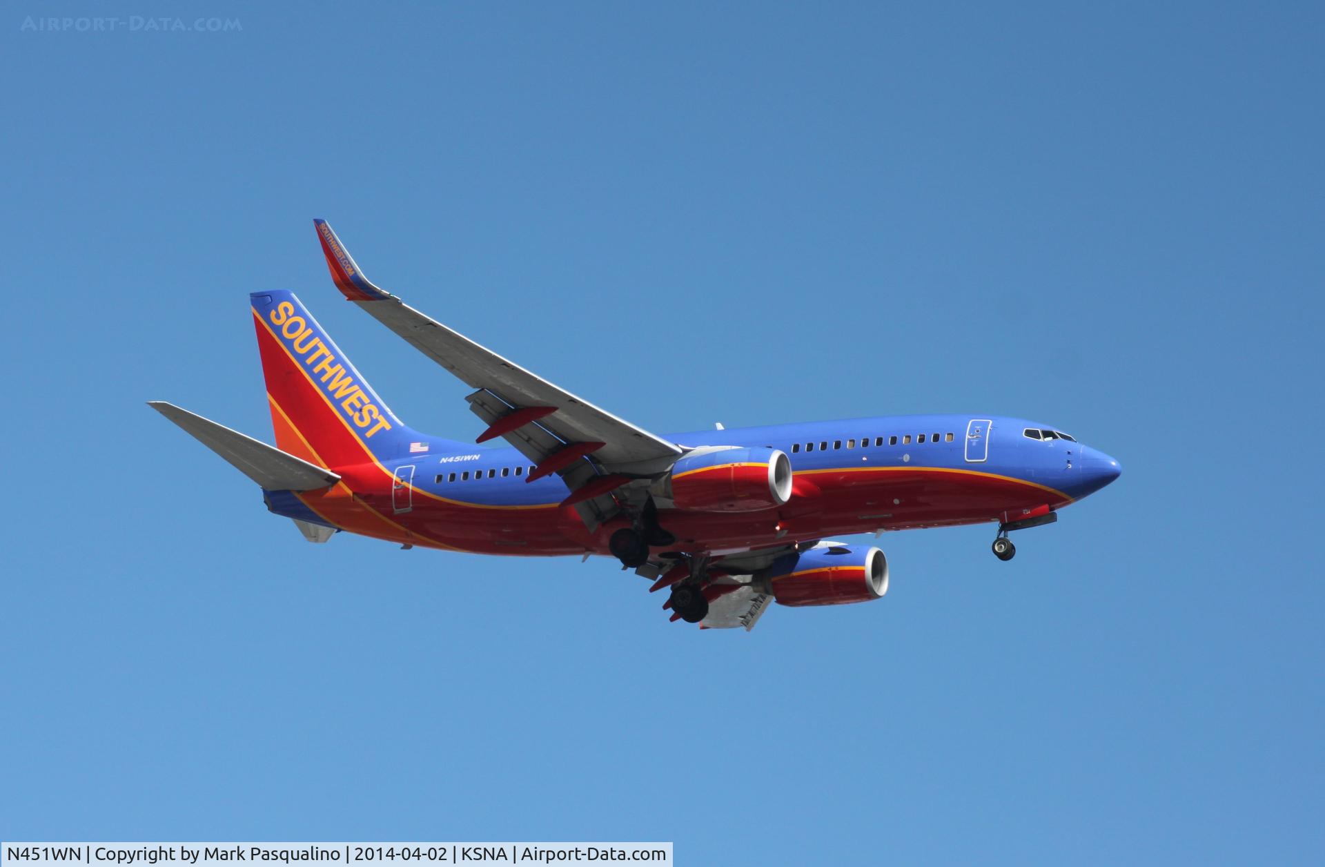 N451WN, 2004 Boeing 737-7H4 C/N 32495, Boeing 737-700