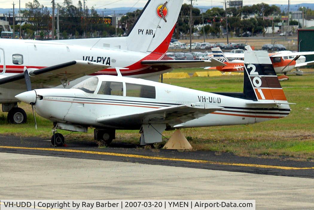 VH-UDD, 1977 Mooney M20J 201 C/N 24-0272, Mooney M.20J Model 201 [24-0272] Melbourne-Essendon~VH 20/03/2007