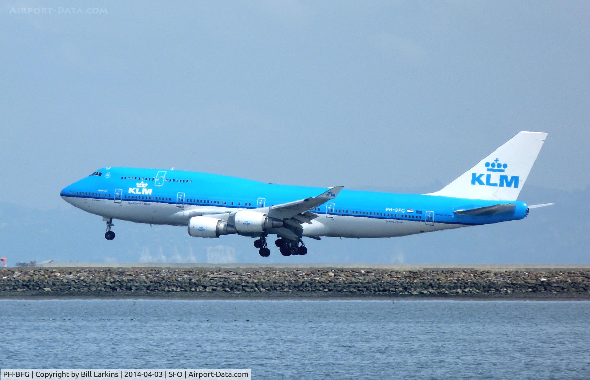 PH-BFG, 1990 Boeing 747-406 C/N 24517, Landing at San Francisco.