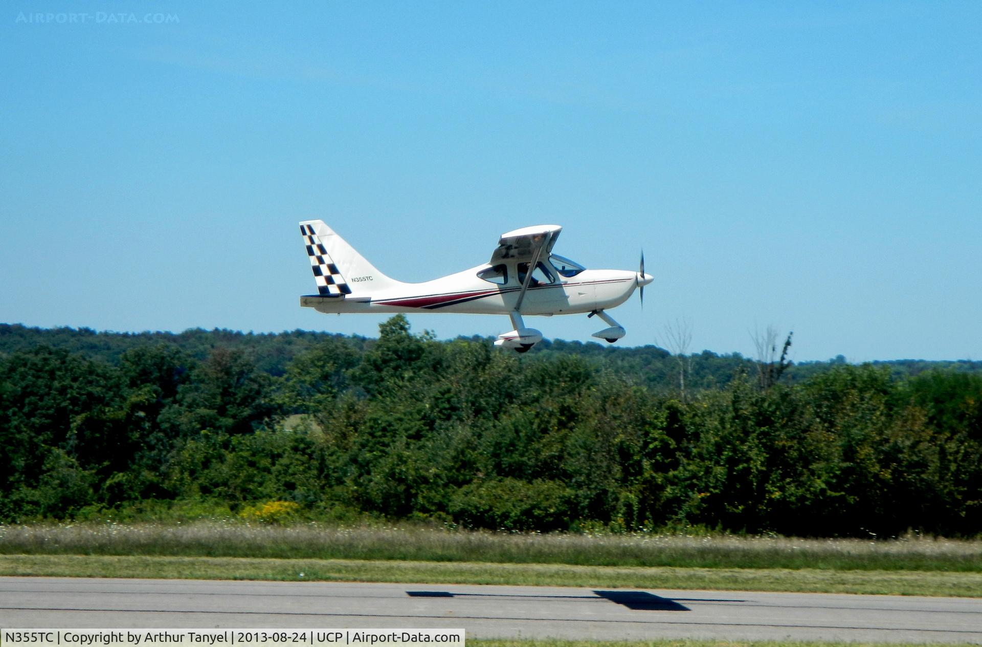 N355TC, 2008 Stoddard-Hamilton Glastar C/N 5243, Taking off after UCP Wheels and Wings Airshow