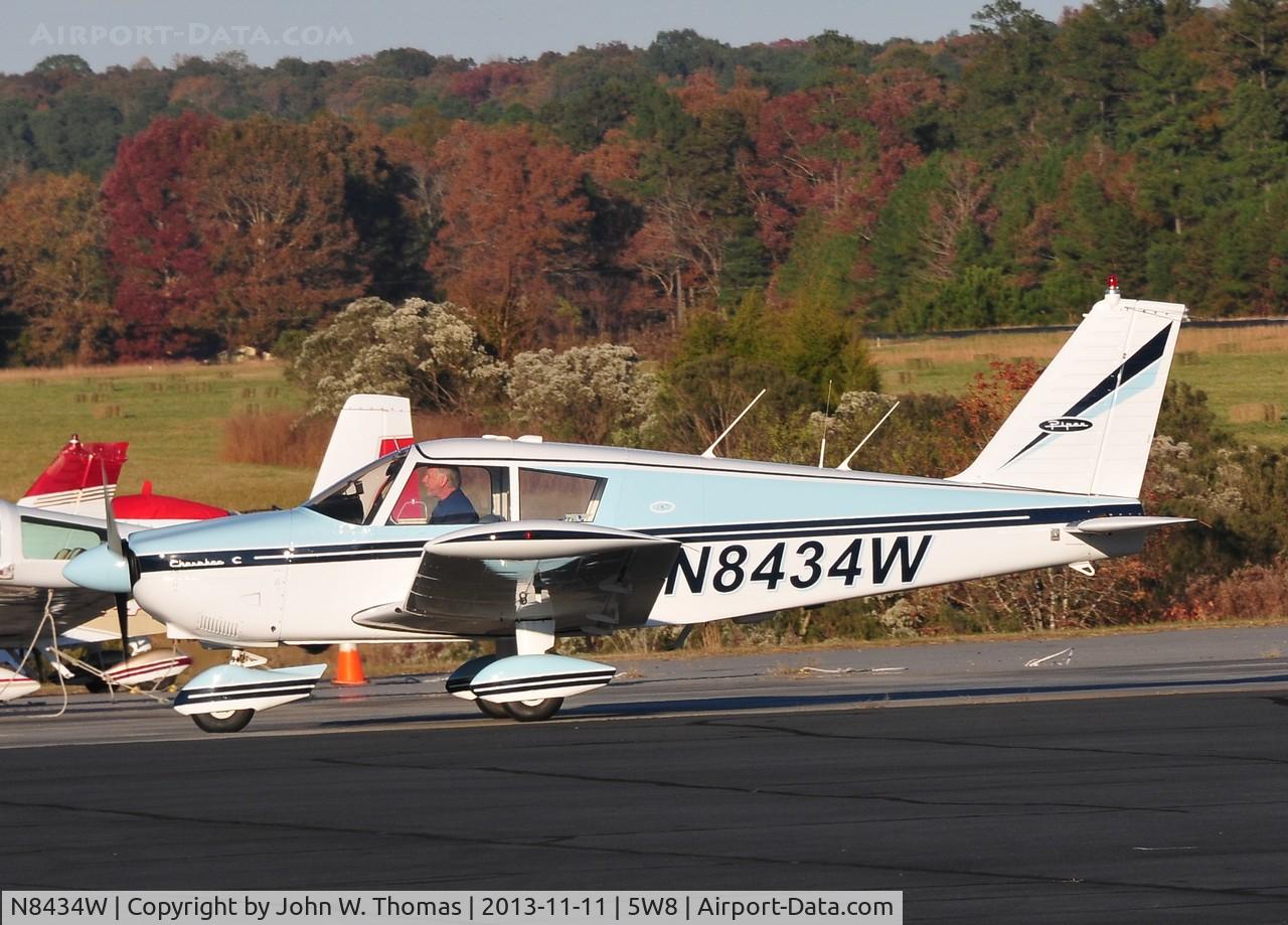 N8434W, 1965 Piper PA-28-180 C/N 28-2664, Taxiing in....
