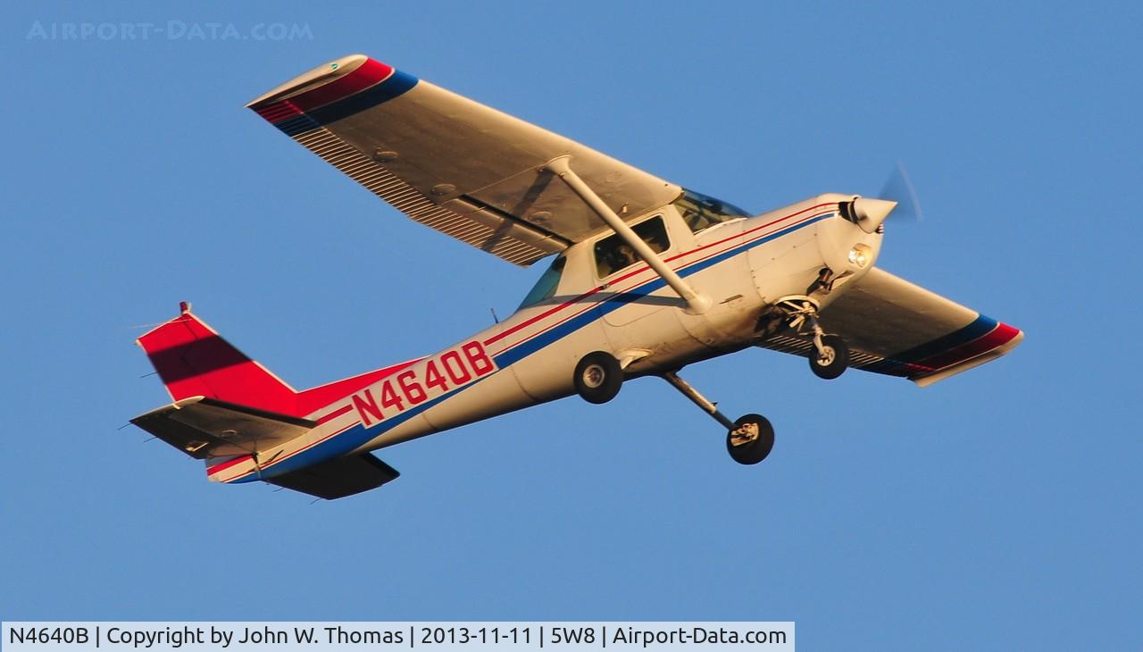 N4640B, 1979 Cessna 152 C/N 15283560, Departing runway 4...