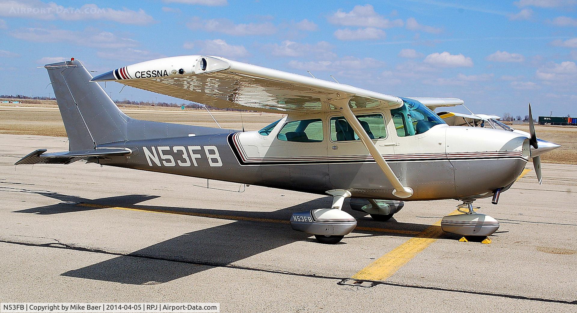 N53FB, Cessna 172N C/N 17273291, N53FB @ RPJ