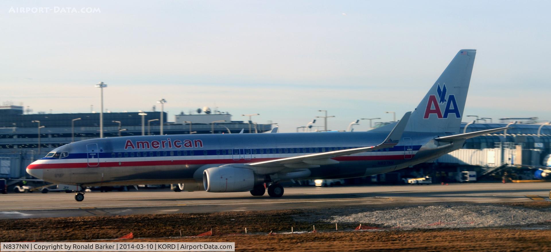 N837NN, 2010 Boeing 737-823 C/N 30908, Taxi Chicago