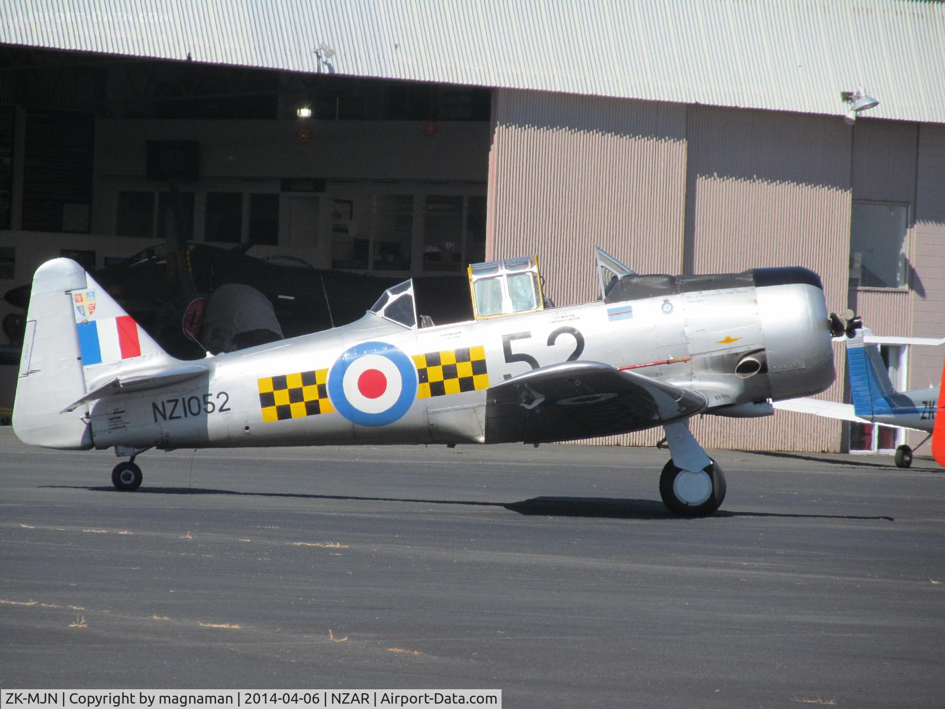 ZK-MJN, North American AT-6C Harvard IIA C/N 88-13909, NZ1052 alias MJN out in autumn sun
