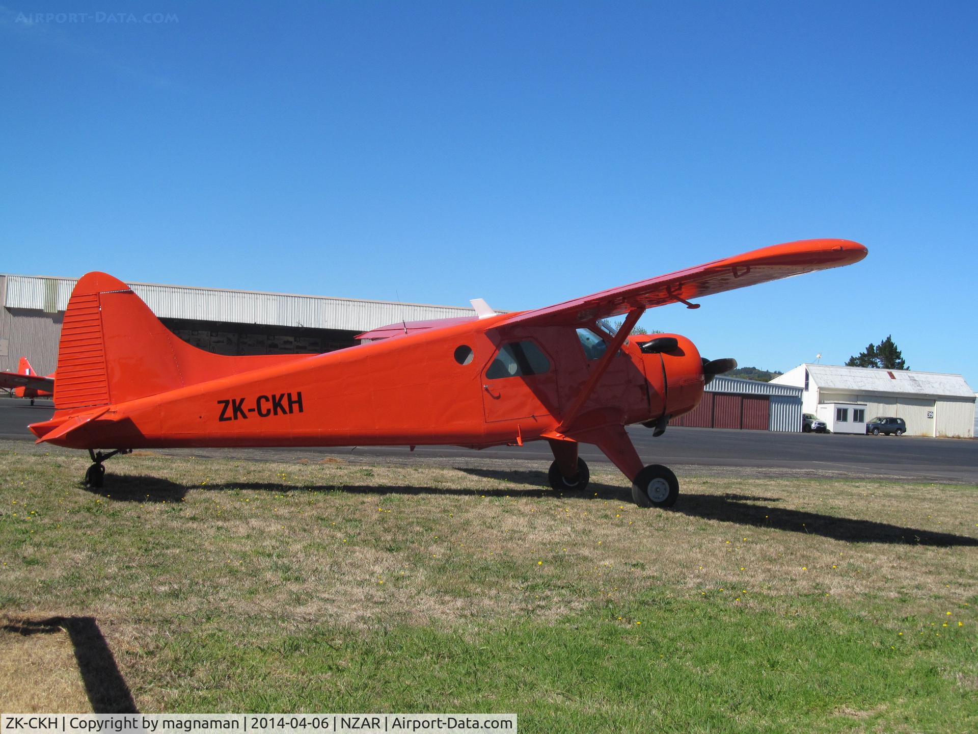 ZK-CKH, De Havilland Canada DHC-2 Beaver C/N 25, reminds me of the twin otters at fairoaks back in the 1980s