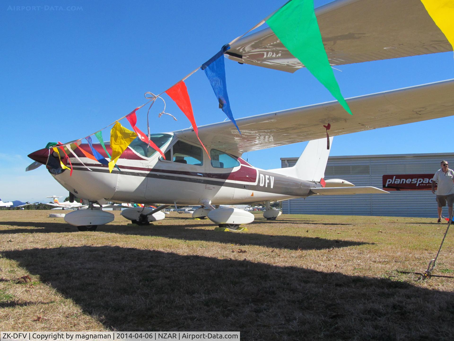 ZK-DFV, Cessna 177B Cardinal C/N 17701662, Another one for sale with coloured flags - as if that will make someone buy it!!