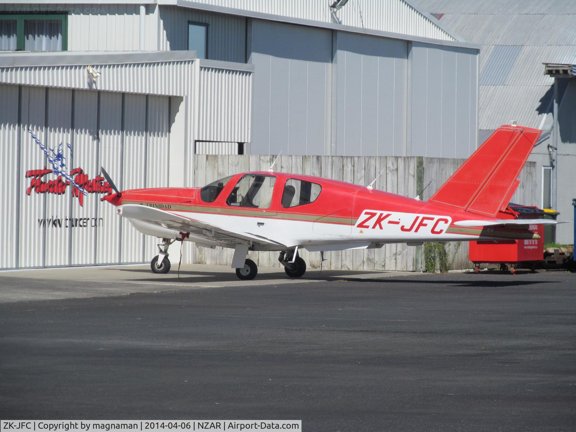 ZK-JFC, Socata TB-20 Trinidad C/N 874, Smart lines