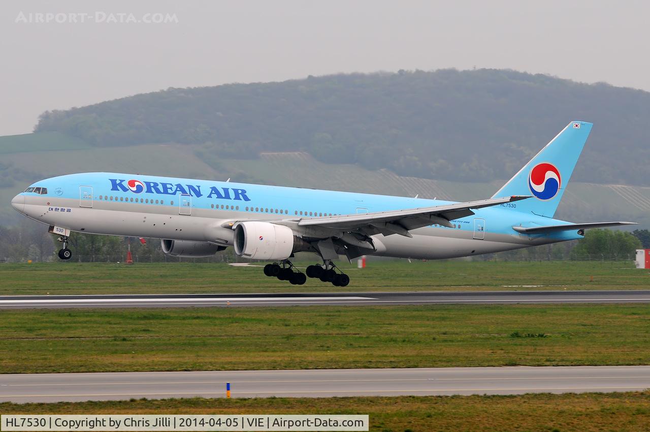 HL7530, 1997 Boeing 777-2B5/ER C/N 27945, Korean Air